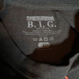 Tops - Biggie Smalls world tour crop top size L Tops - Biggie Smalls world tour crop top size L